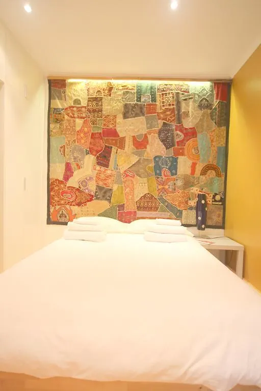 Chiado, Chic & Calm Apartment Lisbon
