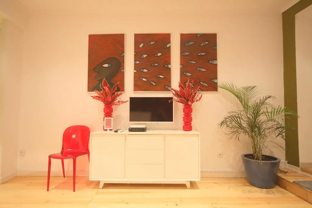 Chiado, Chic & Calm Apartment Lisbon